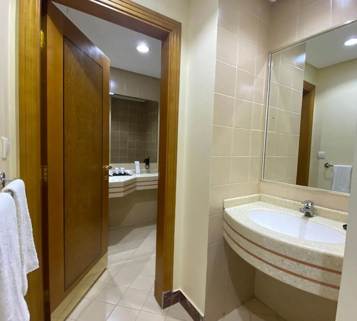 Bab Almultazam Concorde Hotel Mecca Saudi Arabia